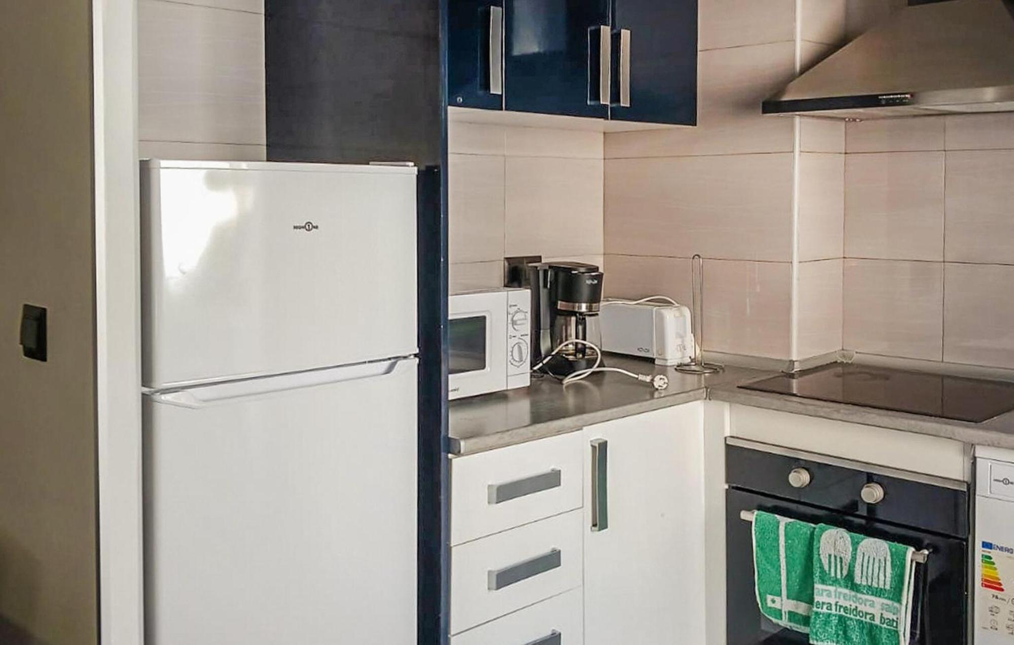 3 Bedroom Gorgeous Apartment In Alicante Eksteriør bilde
